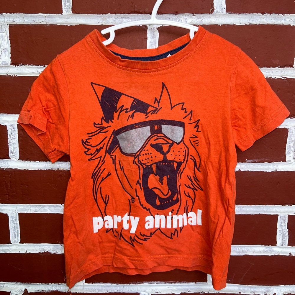 Relakz | orange “party animal” graphic t-shirt | size 2